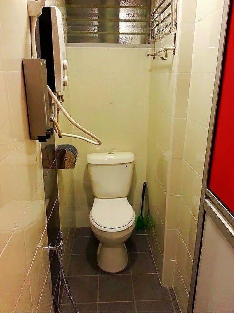 Malacca Hotel Apartment Экстерьер фото