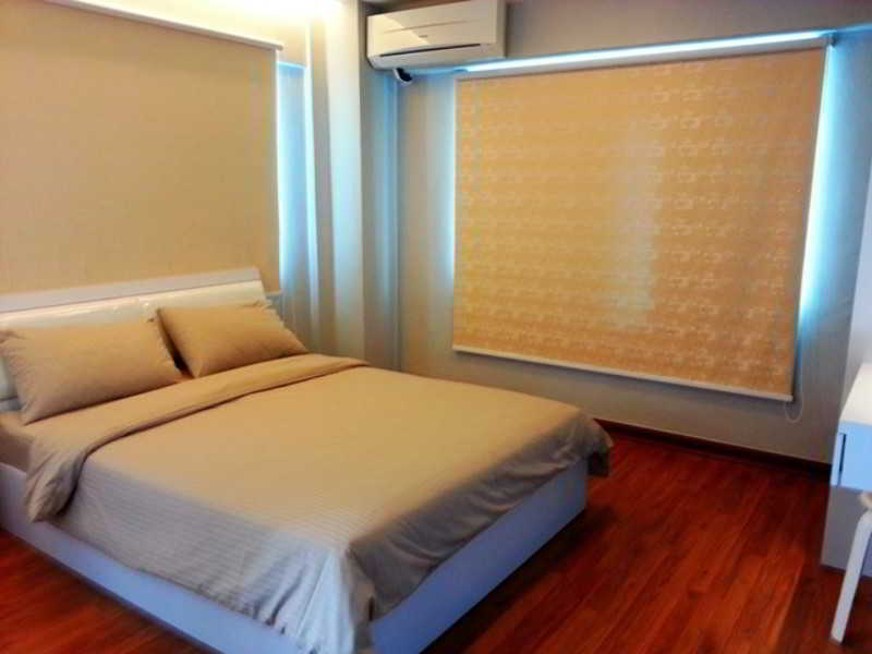 Malacca Hotel Apartment Экстерьер фото